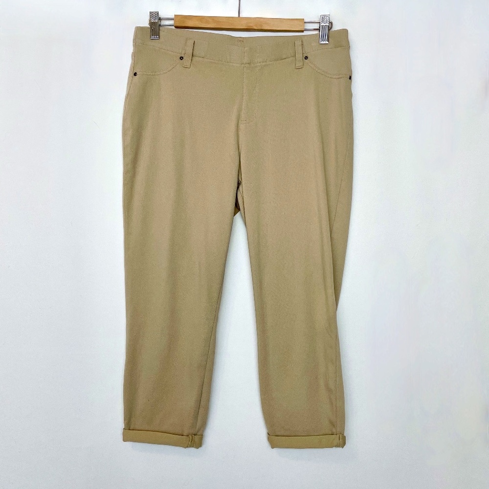 Time And Tru Capris Tan Crop Stretch Pants